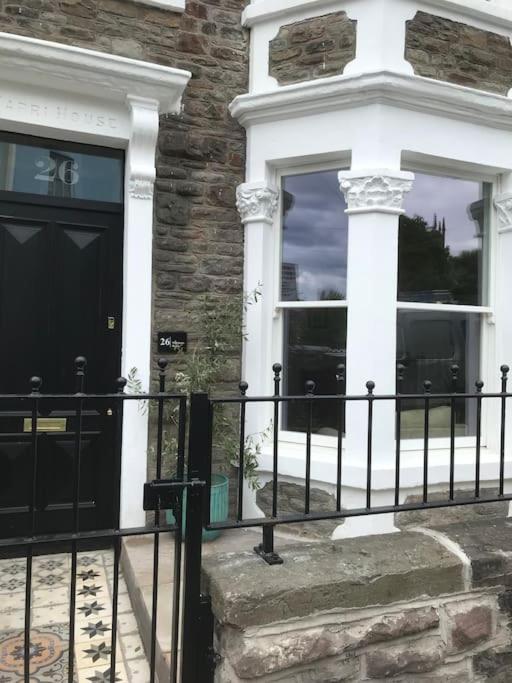 Large Newly Refurbished House Close To Harbour Bristol Exterior foto